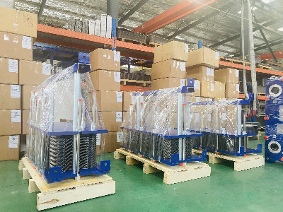 2020年冬青島的第一場雪，換熱器廠家車間熱火朝天忙發(fā)貨
