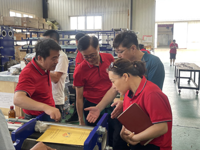 牛商爭霸賽文案客服青島瑞普特交流會(huì)，關(guān)于智慧與共生的激烈碰撞